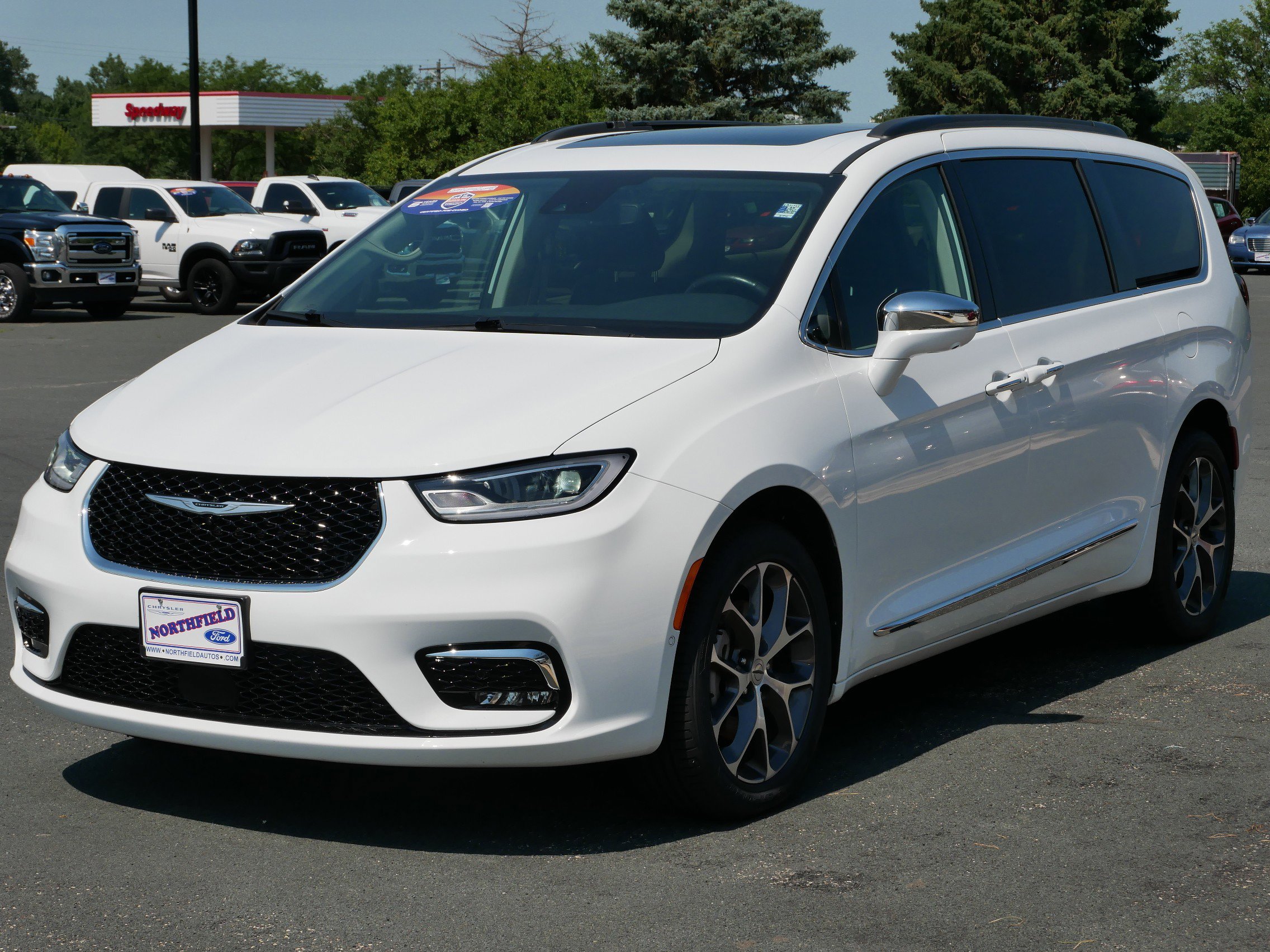 2022 Chrysler Pacifica Limited photo 4