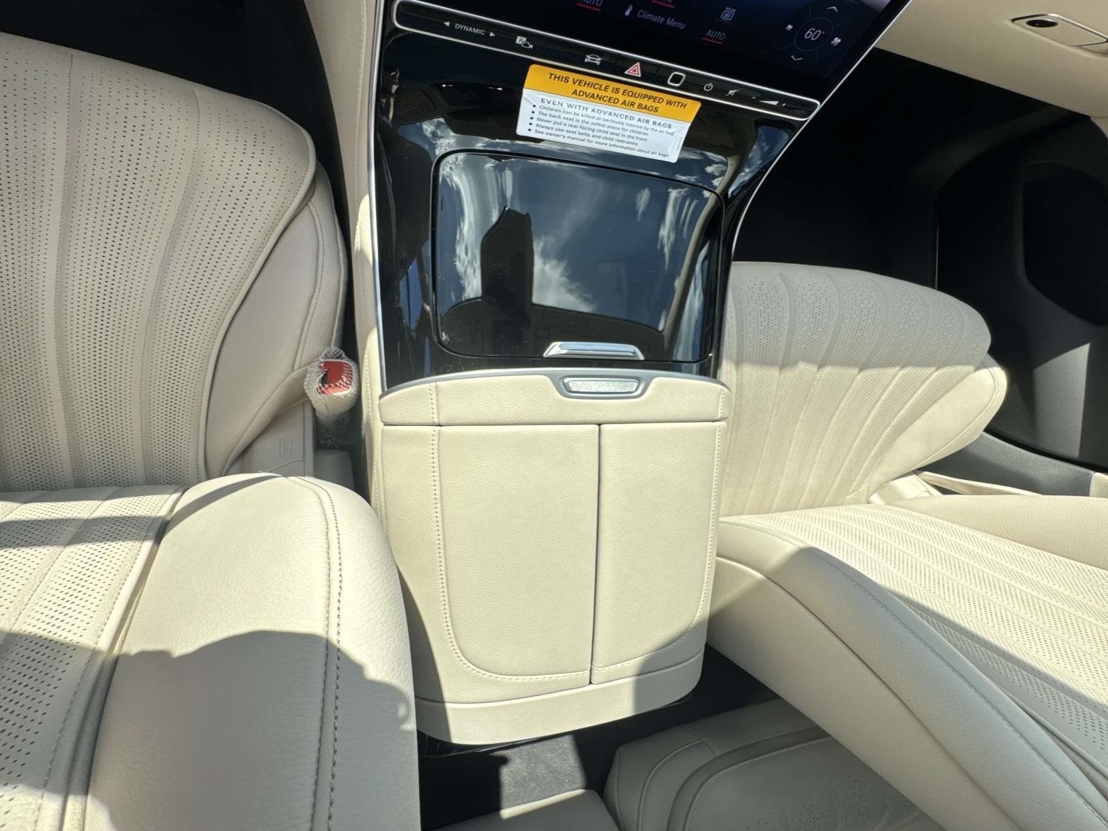 2026 Mercedes Benz S 580e 4MATIC photo 14