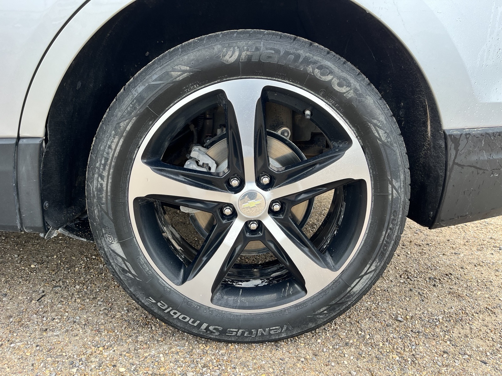 2019 Chevrolet Equinox LT photo 4