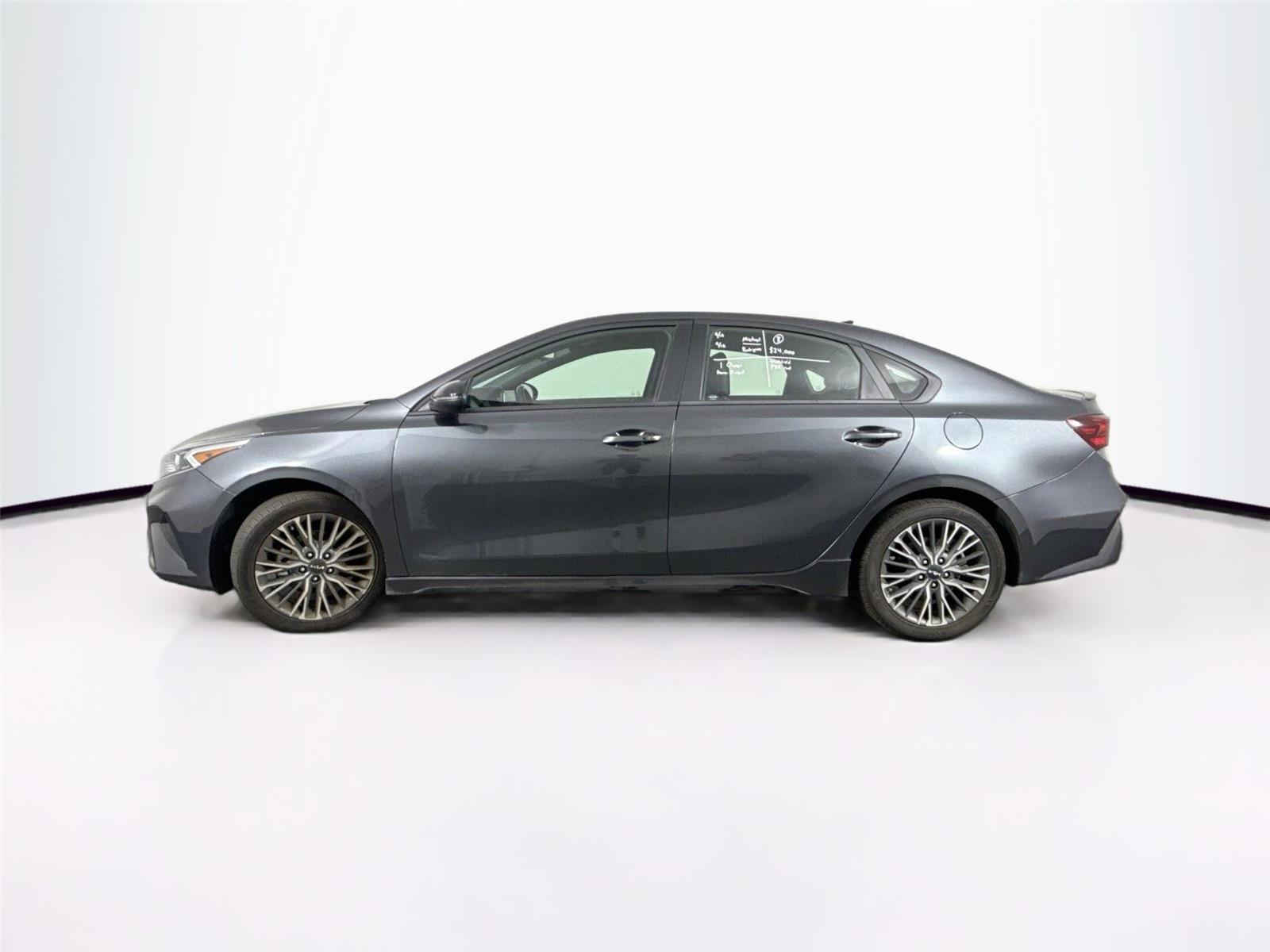2024 Kia Forte GT-Line photo 7