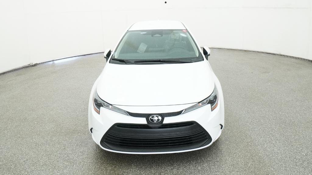 2025 Toyota Corolla LE photo 3