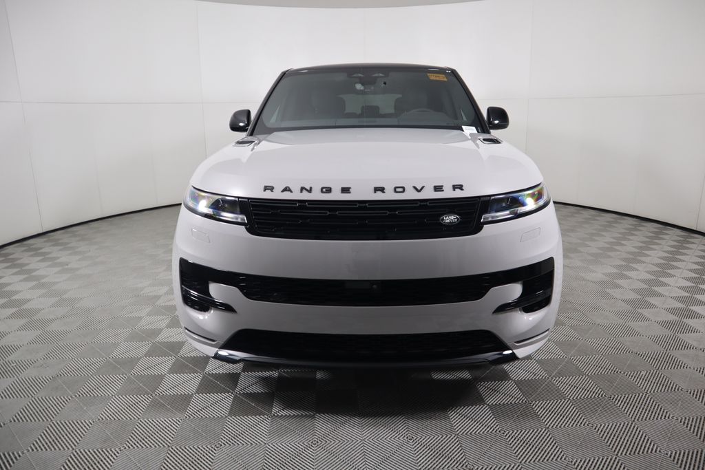 2025 Land Rover Range Rover Sport SE photo 2