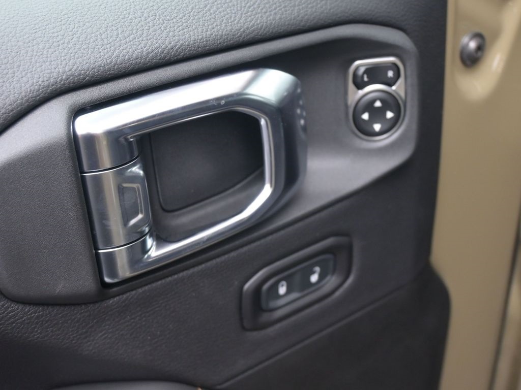 2025 Jeep Gladiator Texas Trail photo 17