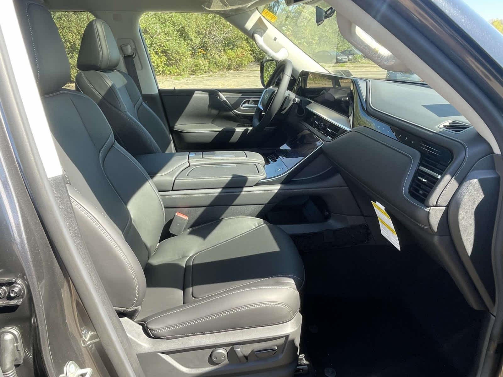 2026 Infiniti QX80 Pure photo 19