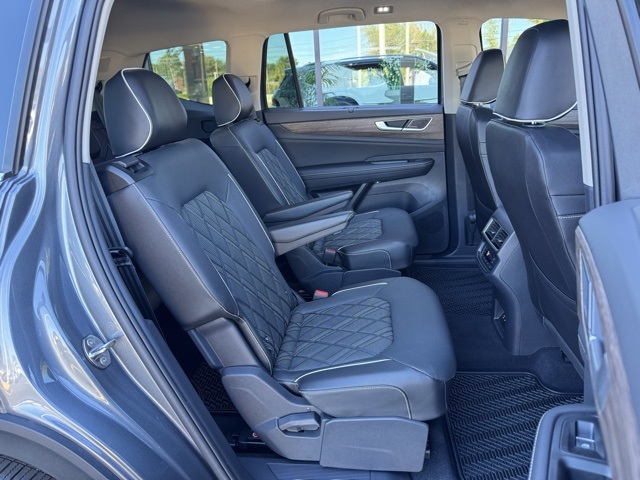 2024 Volkswagen Atlas SEL Premium R-Line photo 20