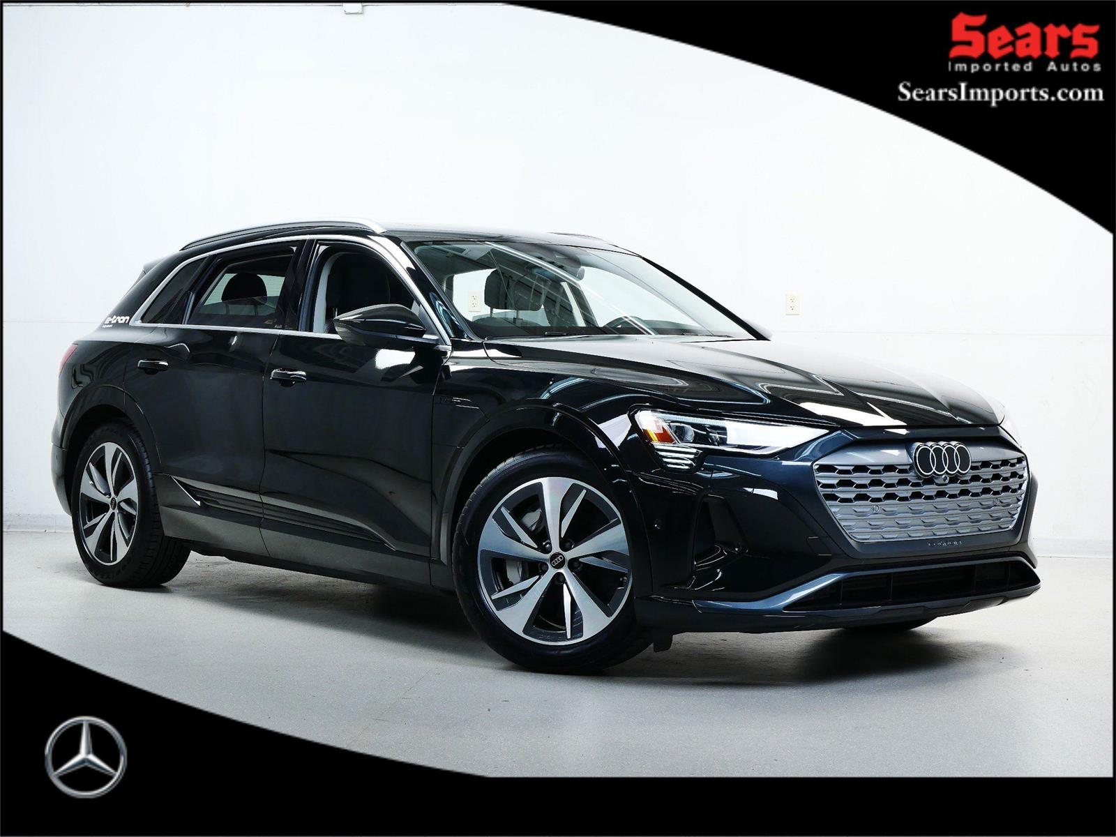 2024 Audi Q8 e-tron Premium Plus's photo