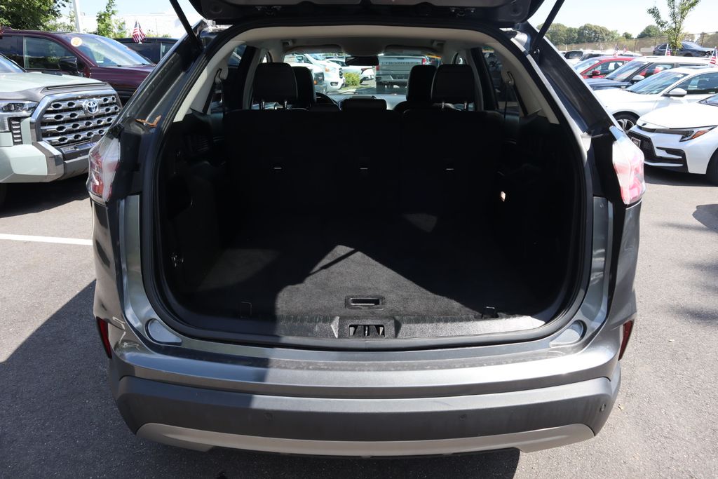 2024 Ford Edge SEL photo 28
