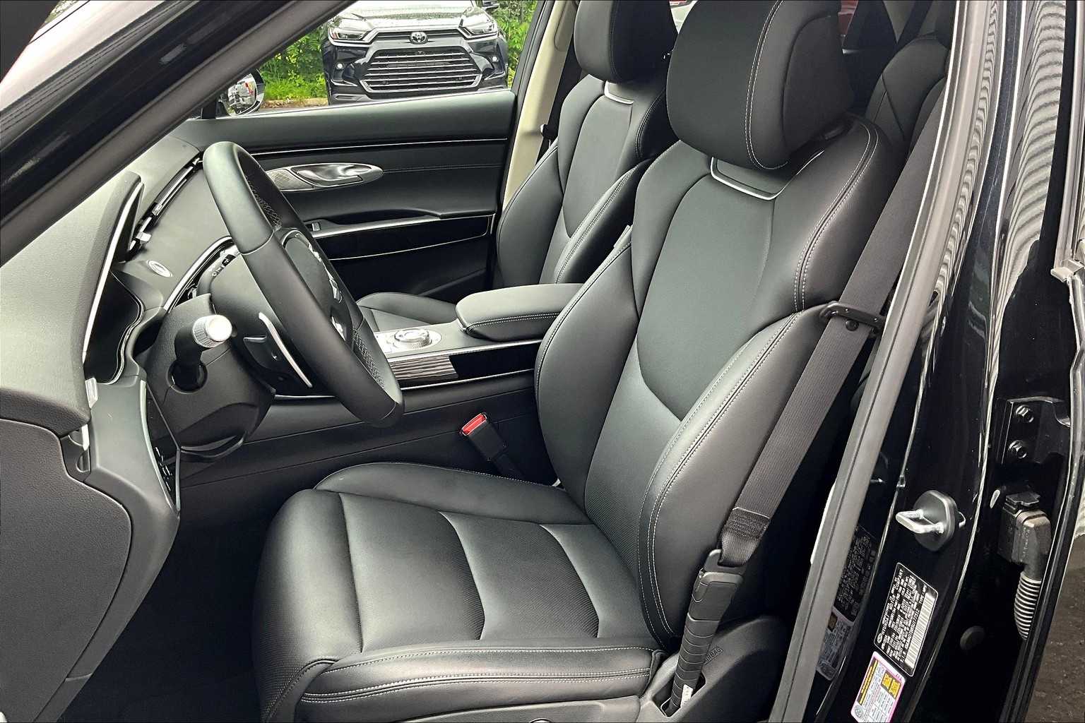 2025 Genesis GV70 2.5T photo 8
