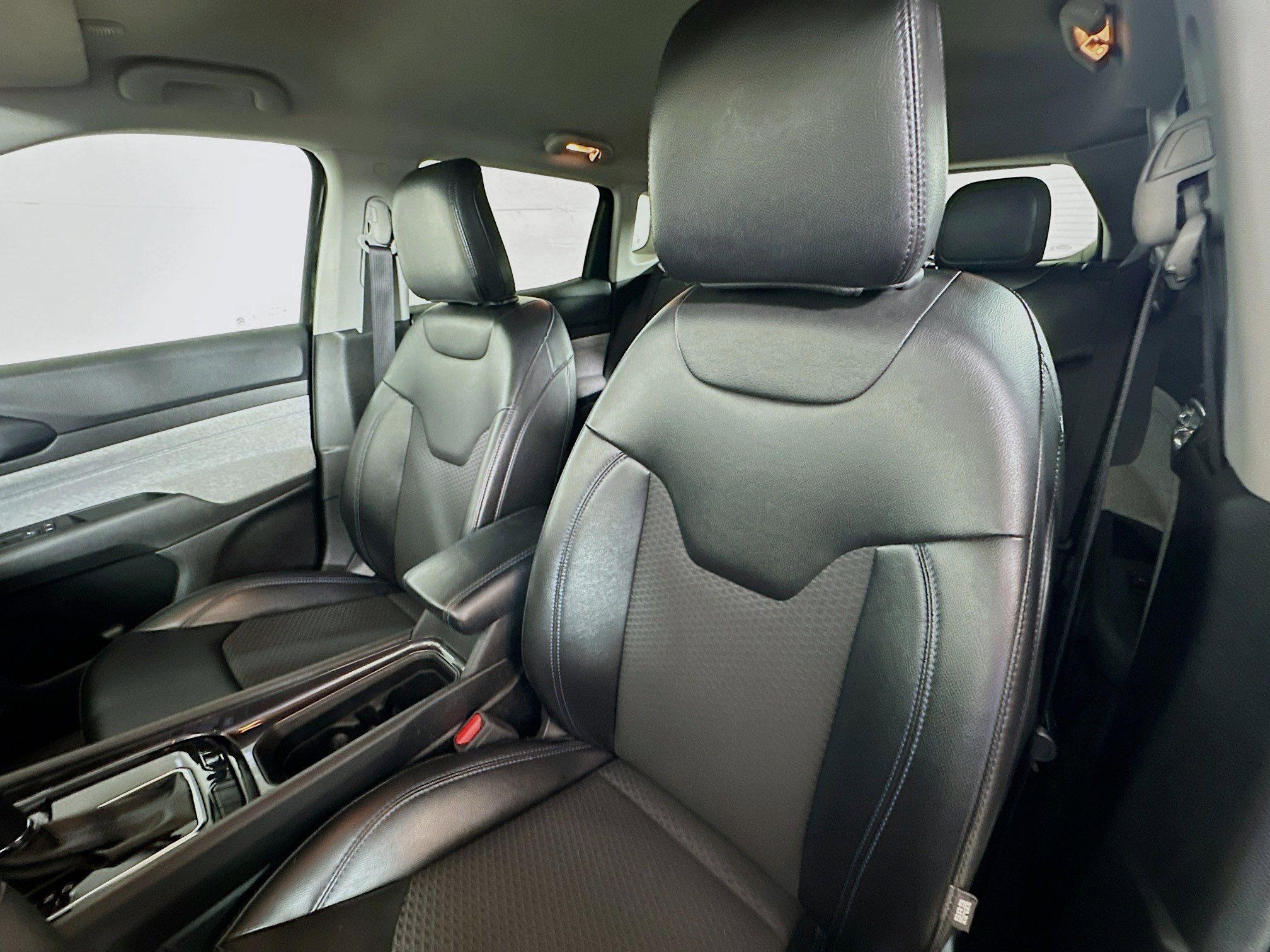 2022 Jeep Compass Latitude photo 18
