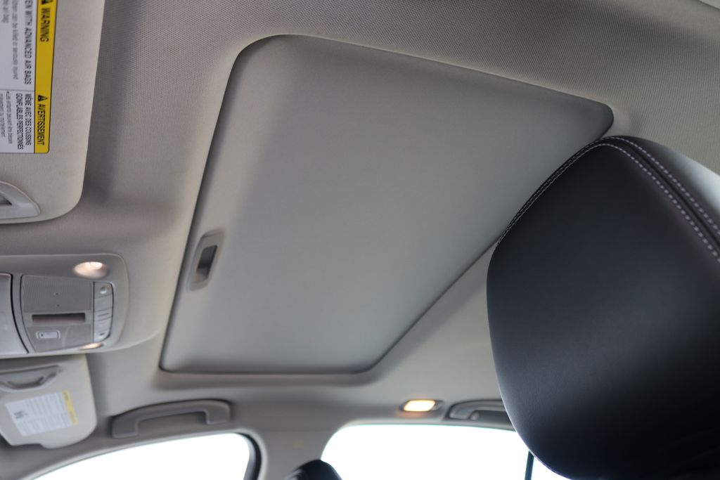 2024 Infiniti Q50 LUXE photo 15