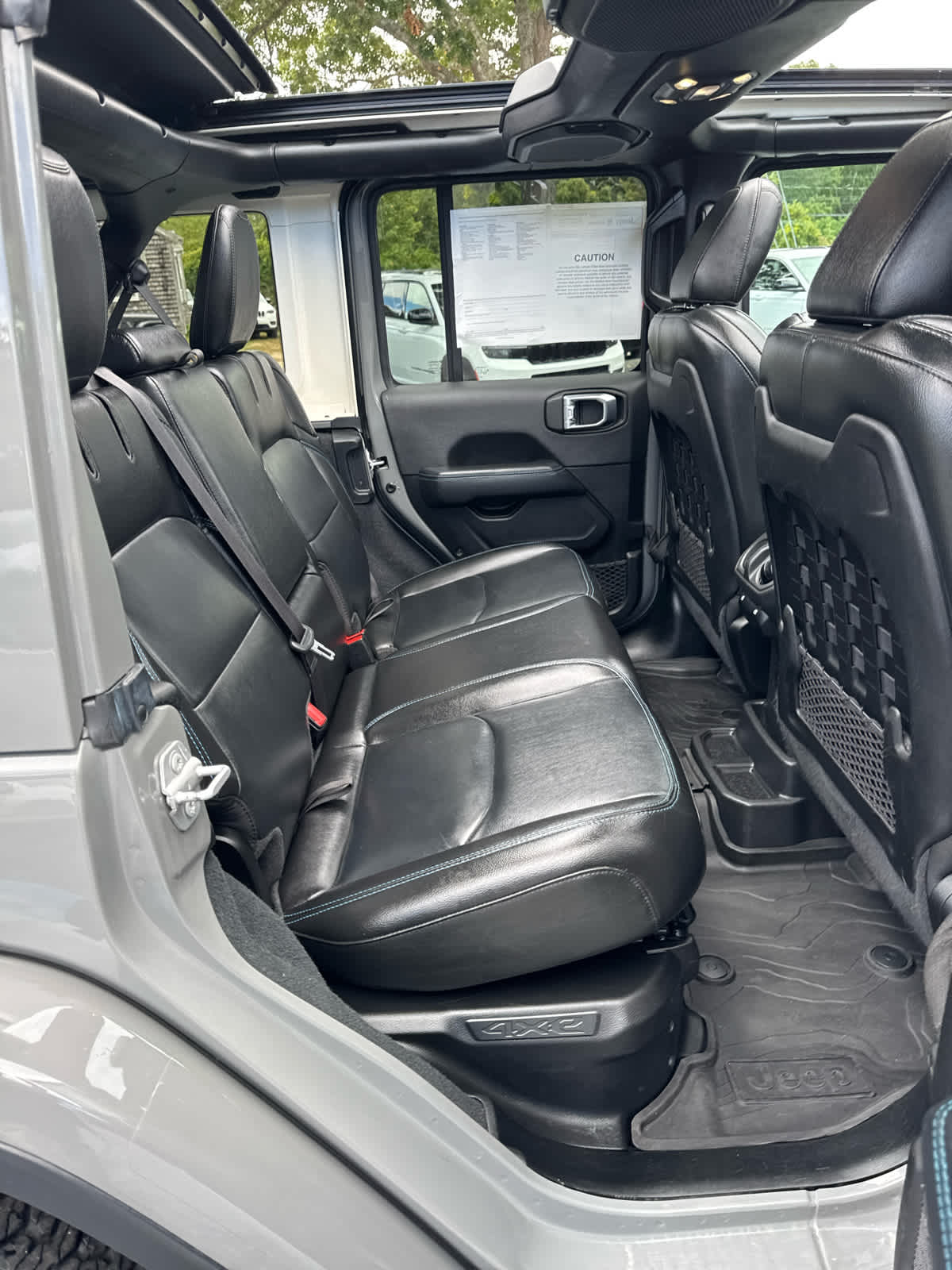 2022 Jeep Wrangler 4xe Unlimited Rubicon photo 23