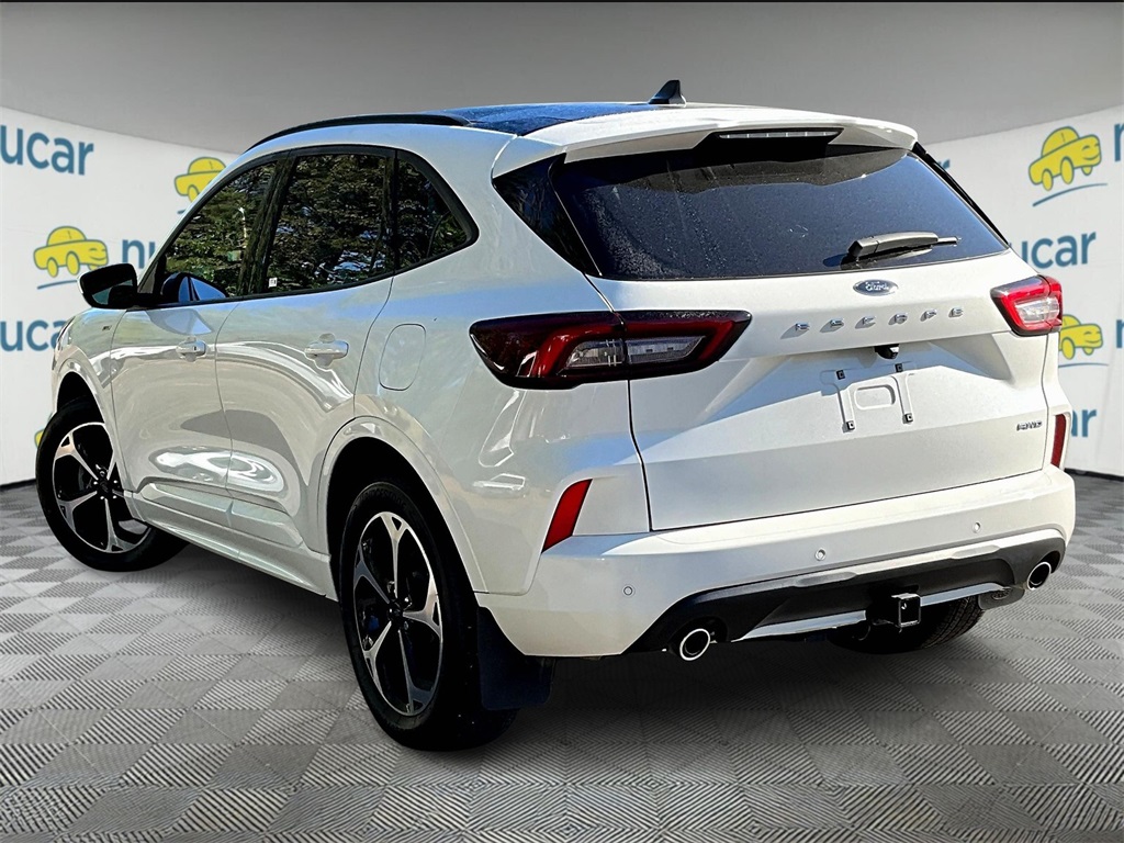 2024 Ford Escape ST-Line Select photo 4