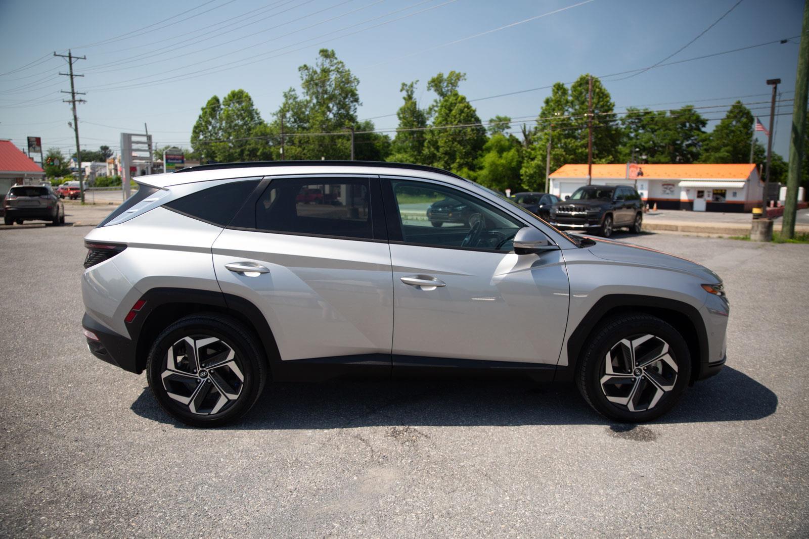 2024 Hyundai Tucson Limited photo 2