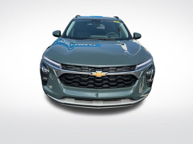 2025 Chevrolet Trax LT photo 8