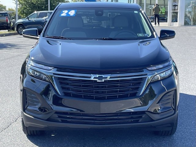 2024 Chevrolet Equinox LS photo 2