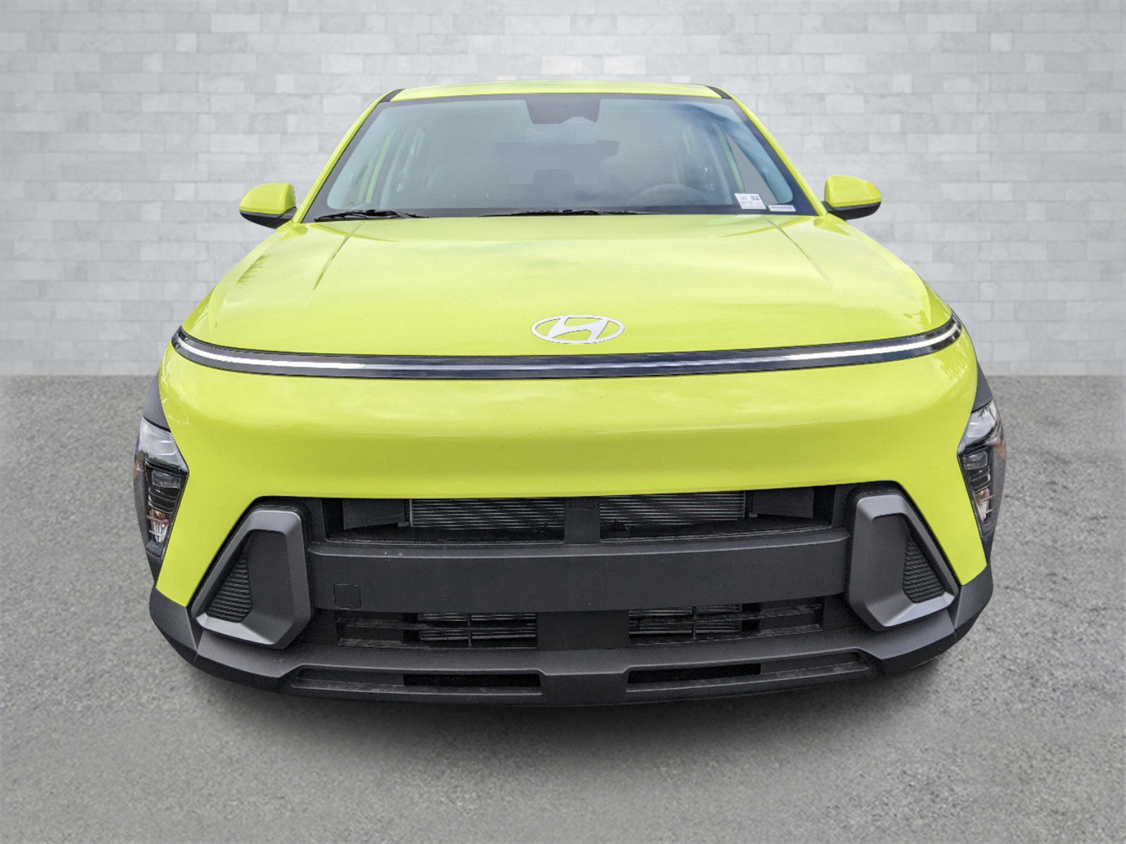 2025 Hyundai Kona SE photo 2