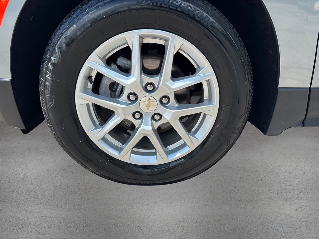 2023 Chevrolet Equinox LT photo 12