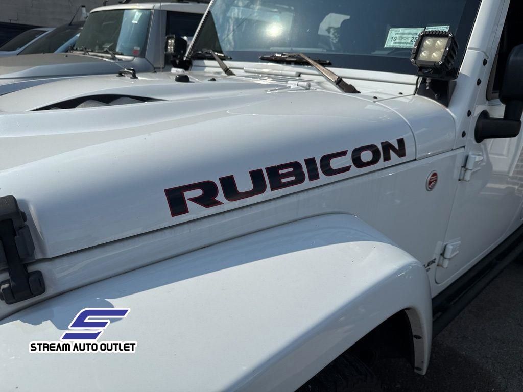 2016 Jeep Wrangler Unlimited Rubicon photo 3