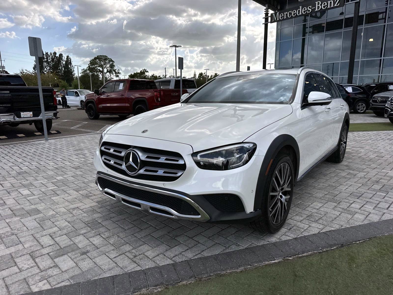 2022 Mercedes Benz E 450 4MATIC All-Terrain photo 4
