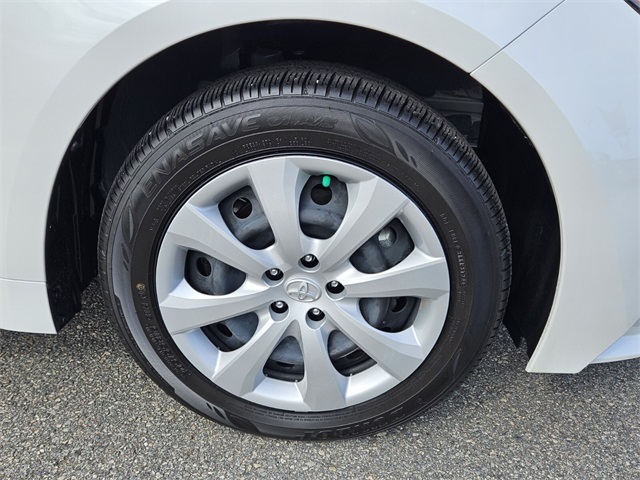 2025 Toyota Corolla Hybrid LE photo 15