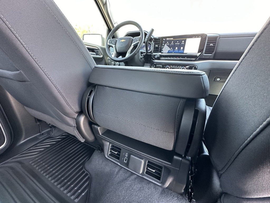 2025 Chevrolet Silverado 1500 LT photo 19