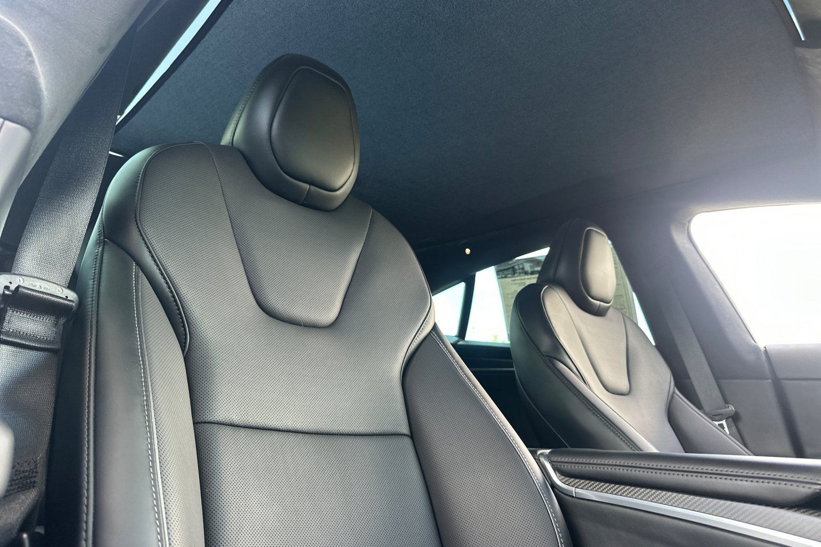 2024 Tesla Model S Plaid photo 3