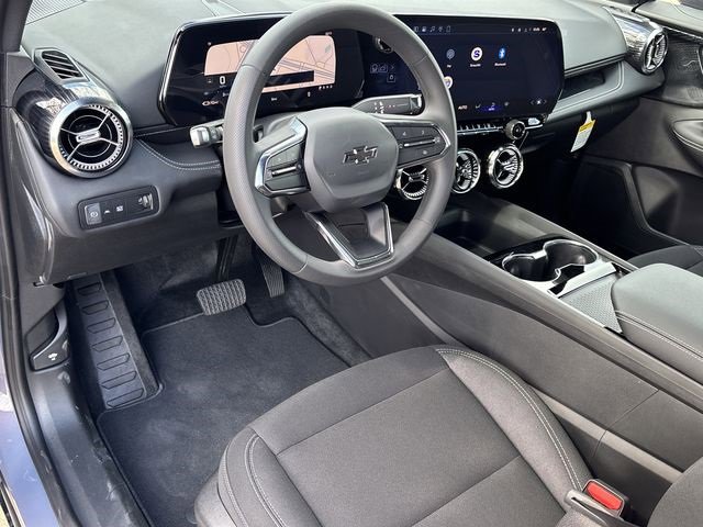 2026 Chevrolet Blazer EV photo 2