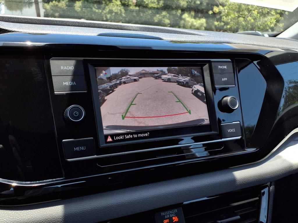 2023 Volkswagen Taos S photo 4