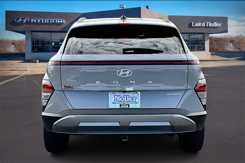 2026 Hyundai Kona SEL photo 4