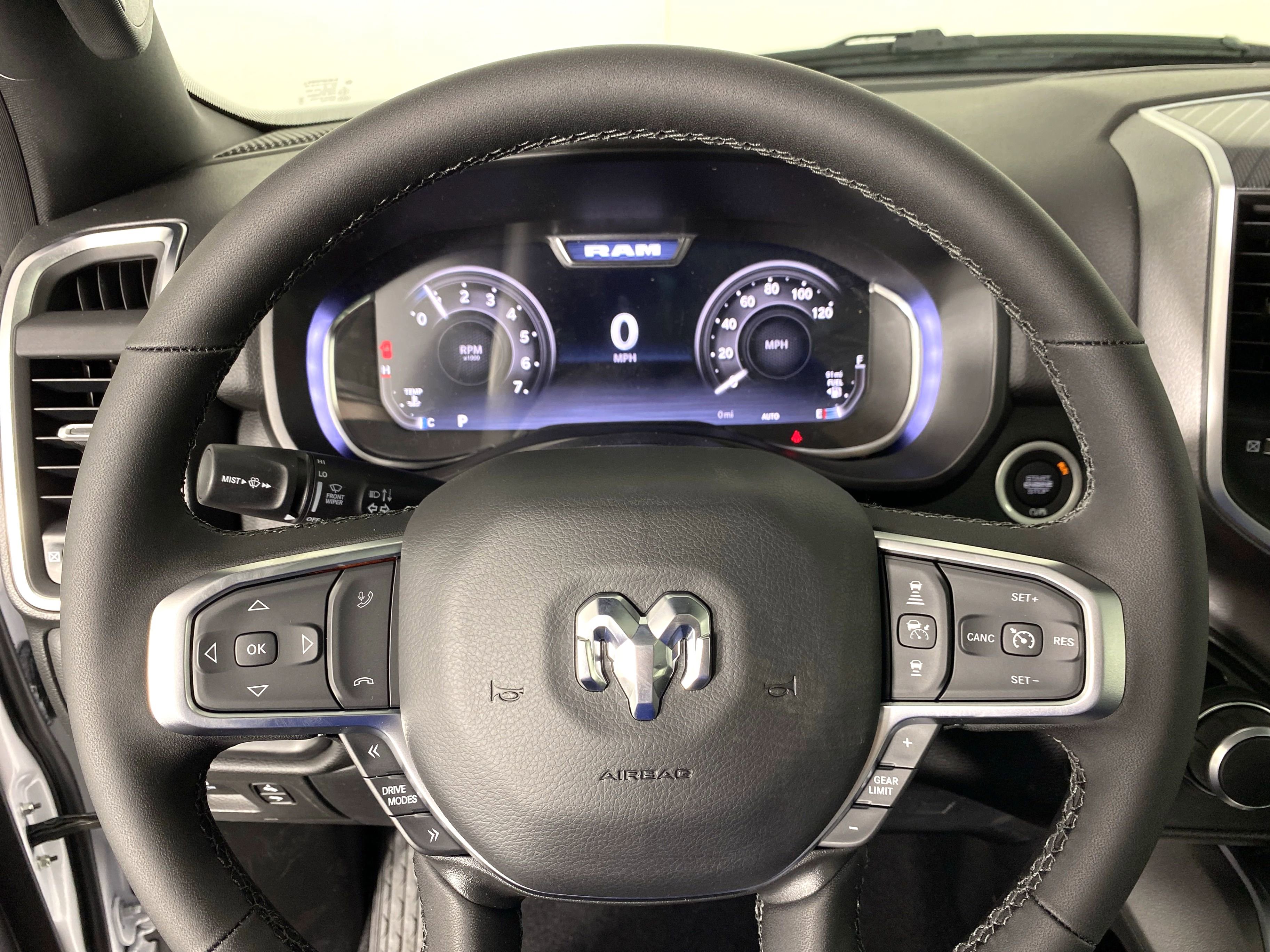 2025 Ram 1500 Big Horn Lone Star photo 6