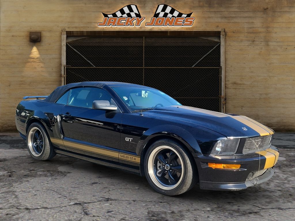 2006 Ford Mustang GT photo 8