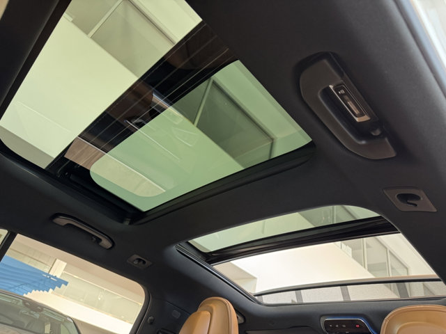 2026 Mercedes Benz E 450 4MATIC All-Terrain Wagon photo 3