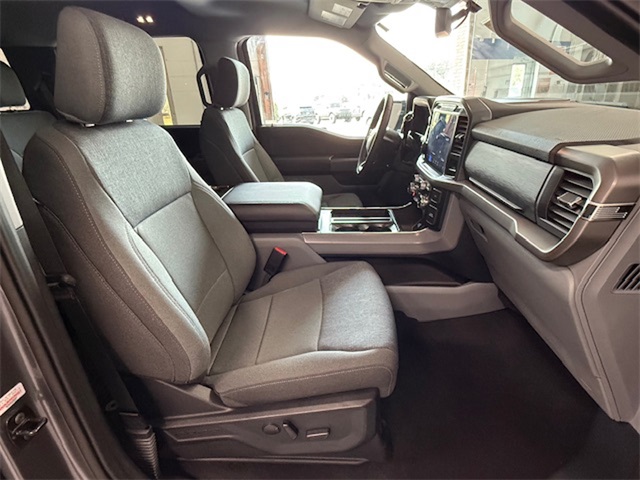 2024 Ford F-150 XLT photo 16