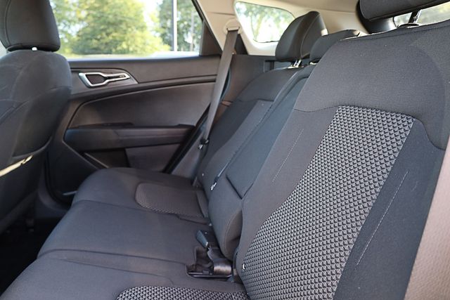 2023 Kia Sportage LX photo 29
