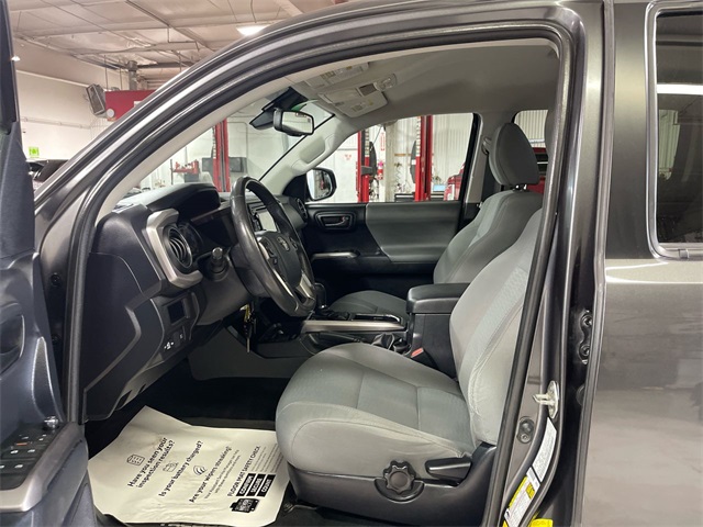 2018 Toyota Tacoma SR5 photo 7