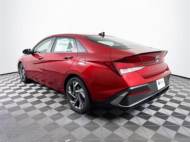2025 Hyundai Elantra SEL Sport photo 4