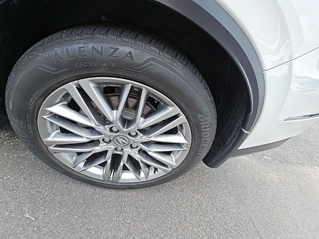 2023 Acura MDX SH-AWD Advance photo 13