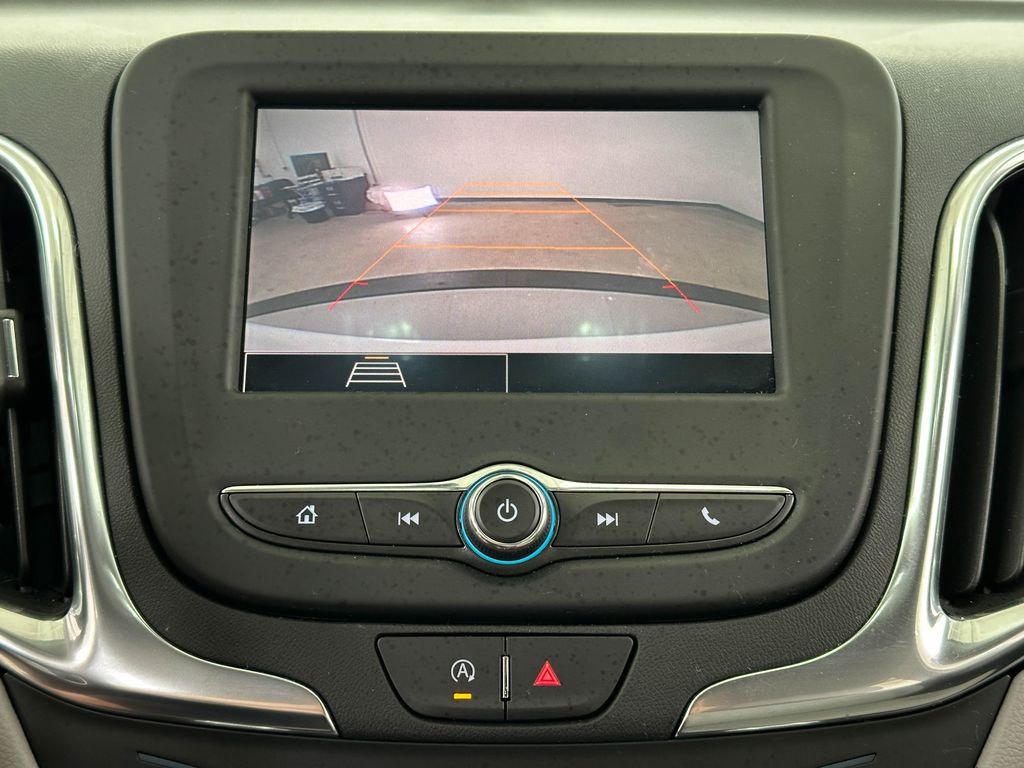 2022 Chevrolet Equinox LS photo 10