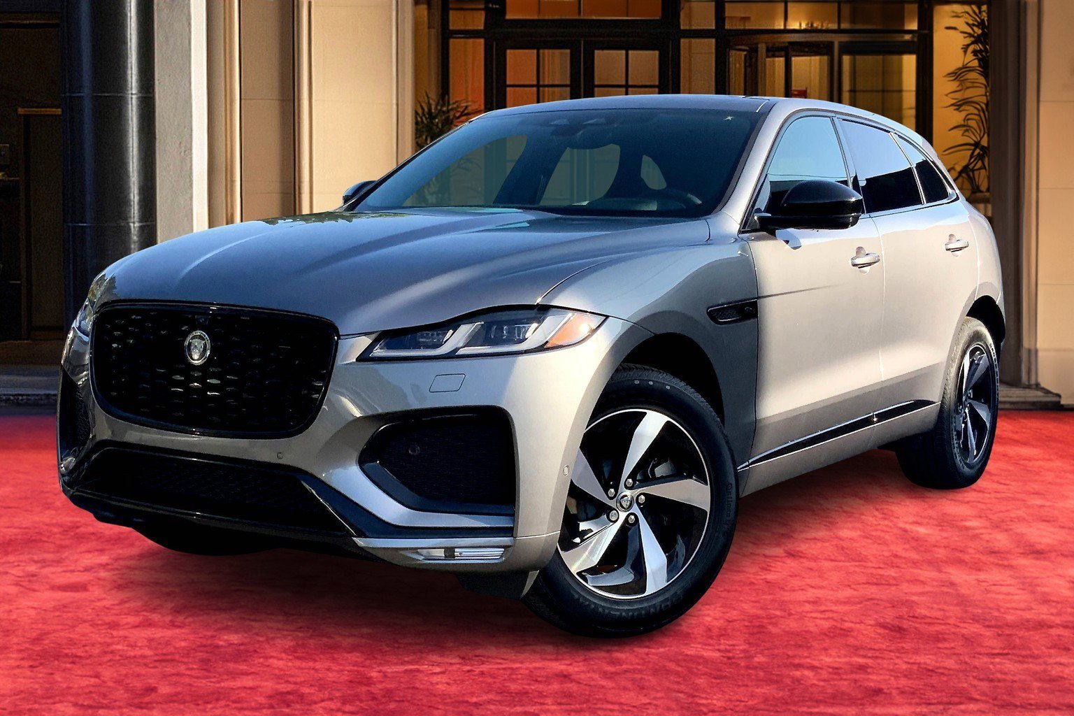 2026 Jaguar F-Pace R-Dynamic S's photo