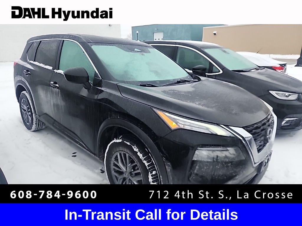 2023 Nissan Rogue S's photo