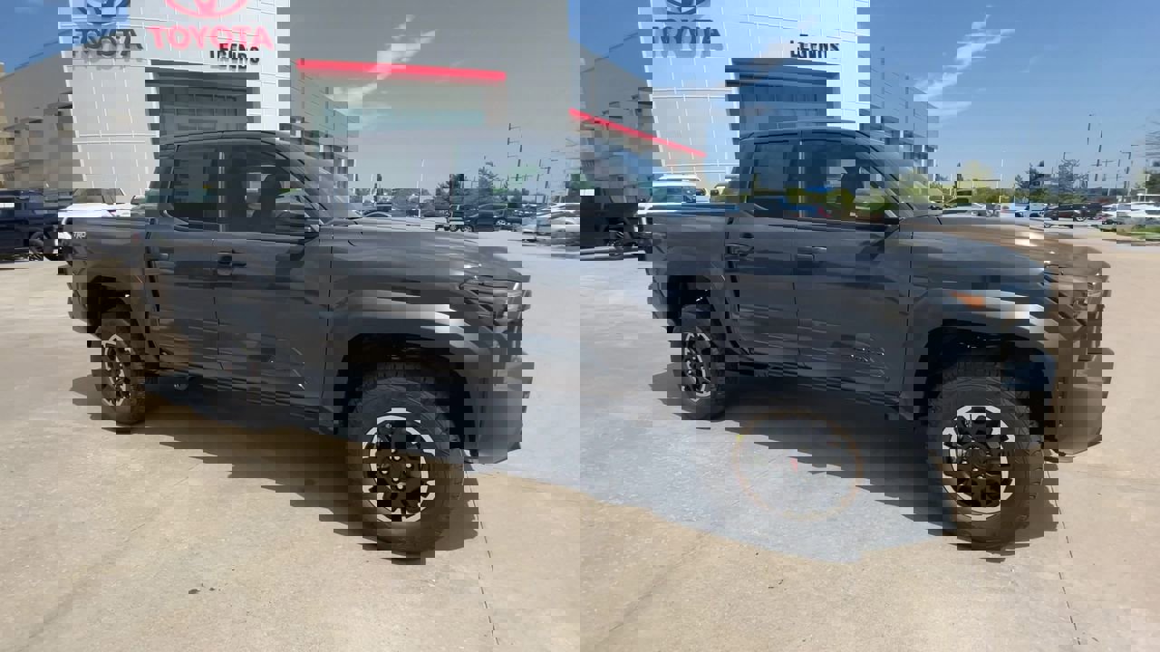 Used 2025 Toyota Tacoma TRD Off Road with VIN 3TMLB5JN0SM171359 for sale in Kansas City