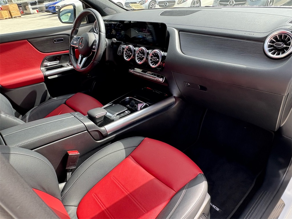 2022 Mercedes Benz GLA 250 photo 6