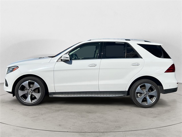 2017 Mercedes Benz GLE 350 4MATIC photo 2