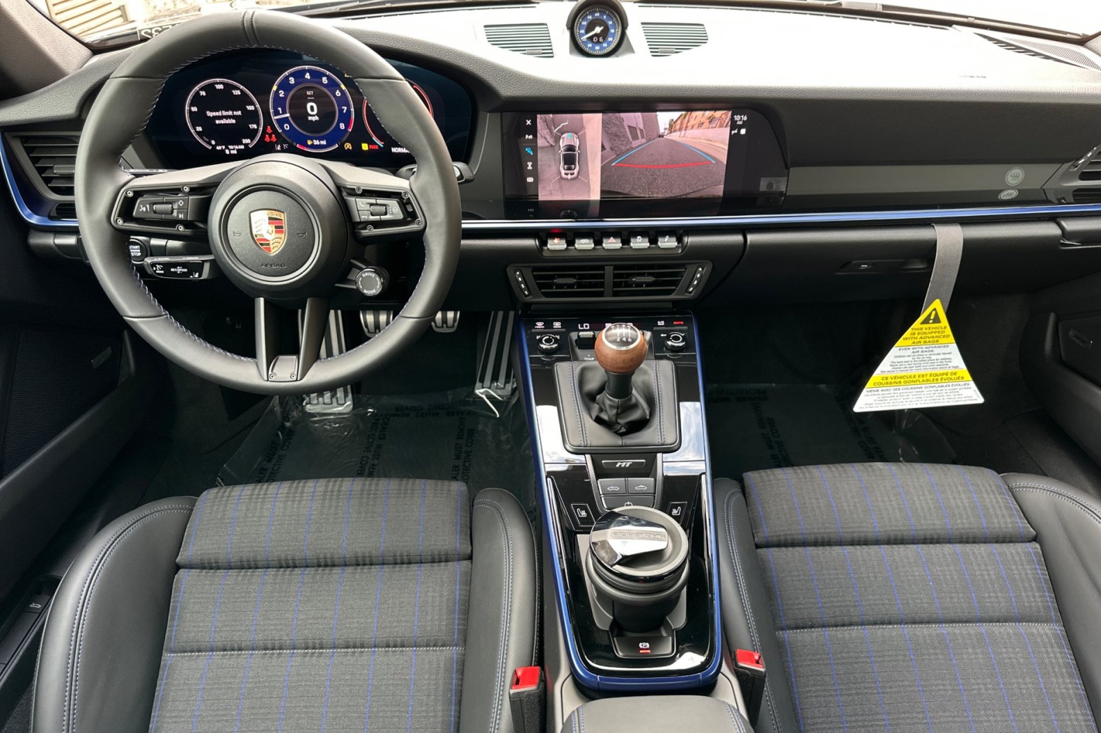 2026 Porsche 911 Cabriolet photo 7