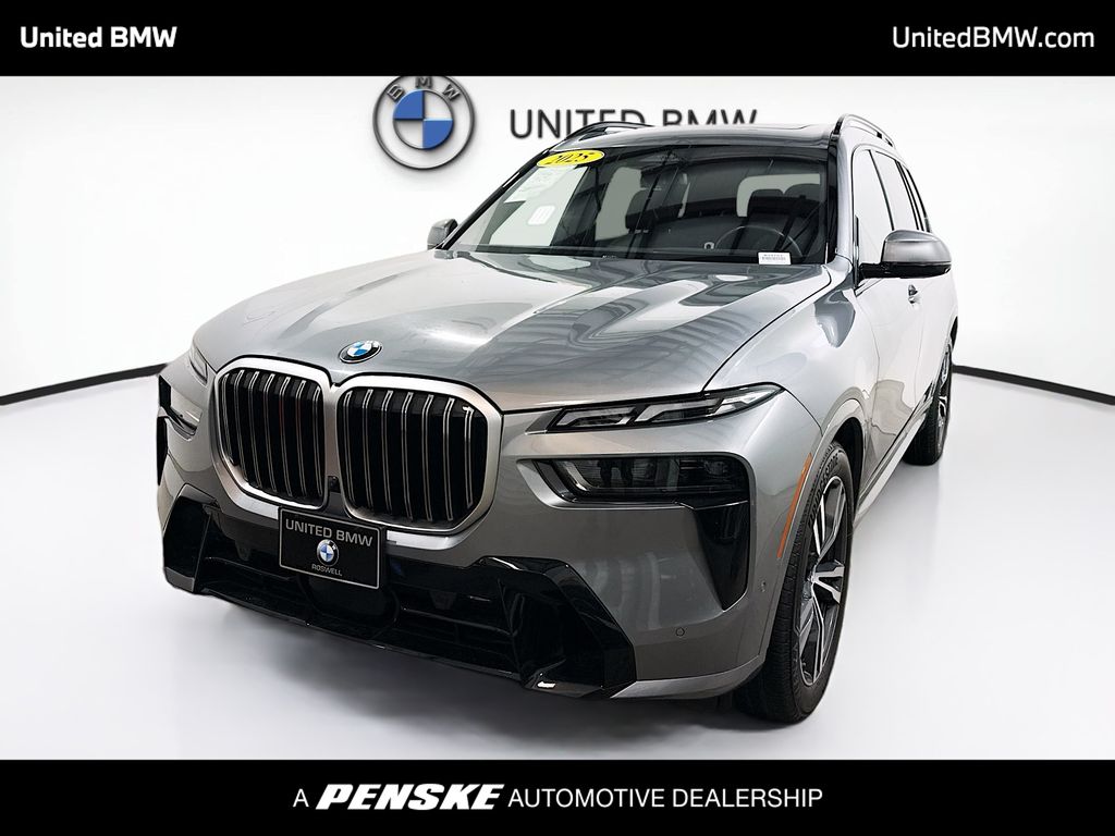 2025 BMW X7 40i's photo