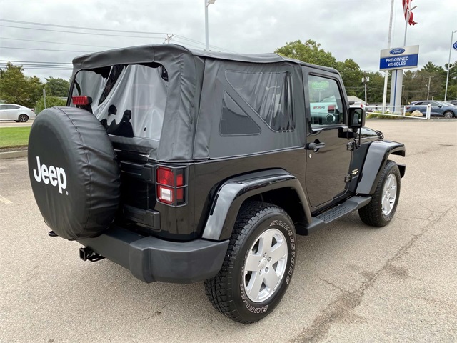 2012 Jeep Wrangler Sahara photo 3
