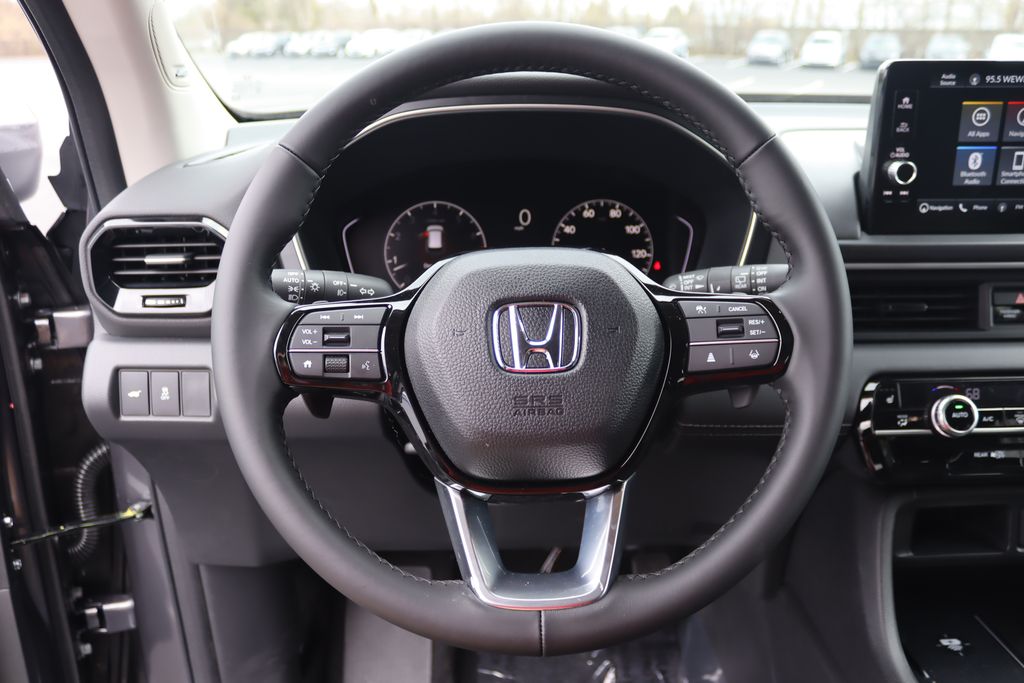 2025 Honda Pilot Touring photo 33