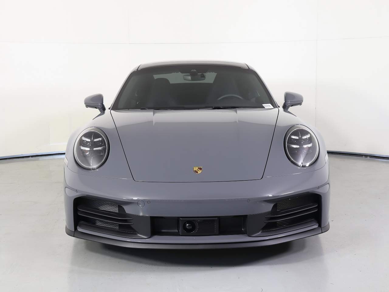 2025 Porsche 911 photo 10