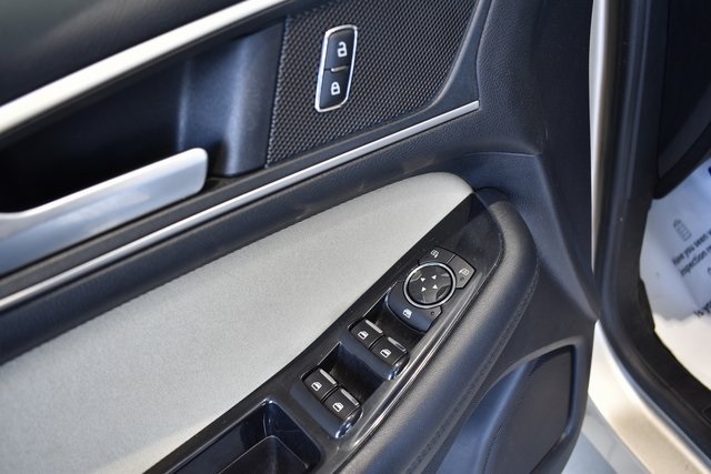 2018 Ford Edge SEL photo 14