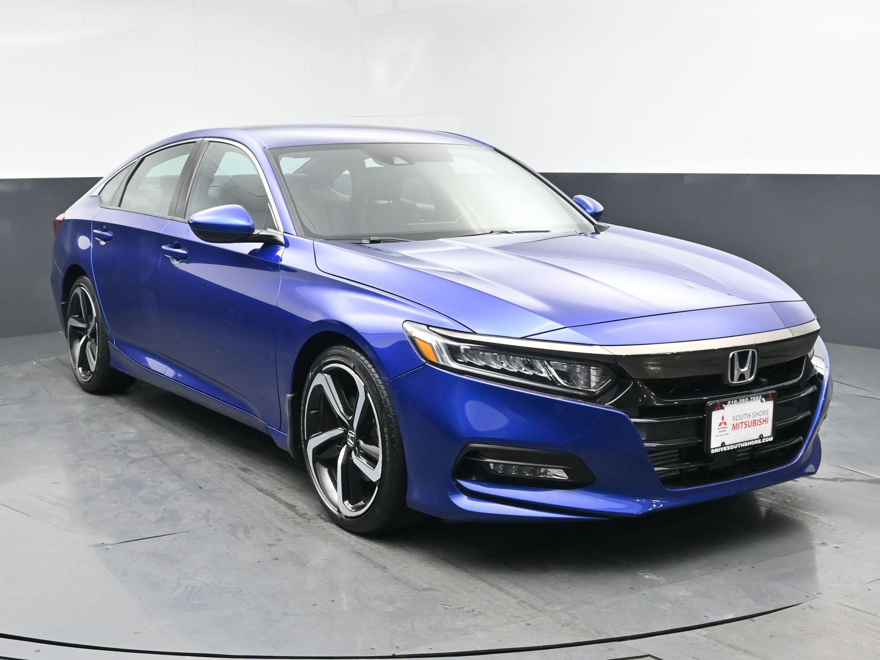 2020 Honda Accord Sport photo 2